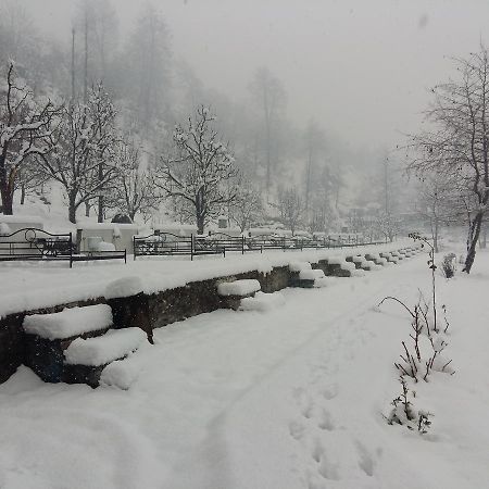 Himalayan Riverside Resort, Manali Manāli Exterior foto