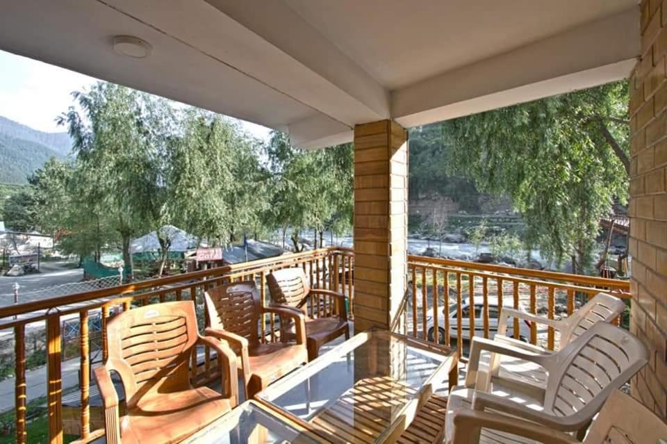 Himalayan Riverside Resort, Manali Manāli Exterior foto