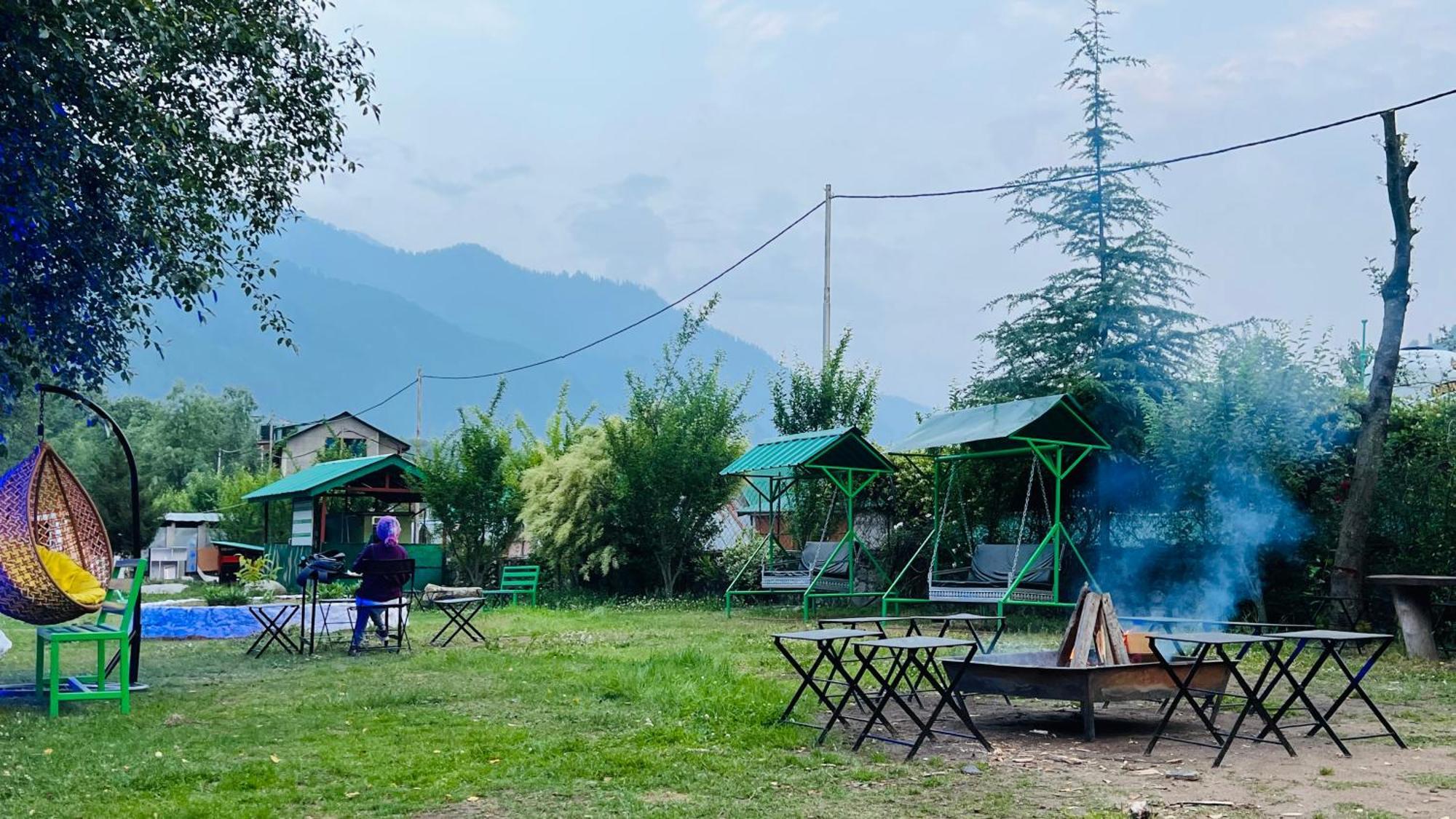 Himalayan Riverside Resort, Manali Manāli Exterior foto