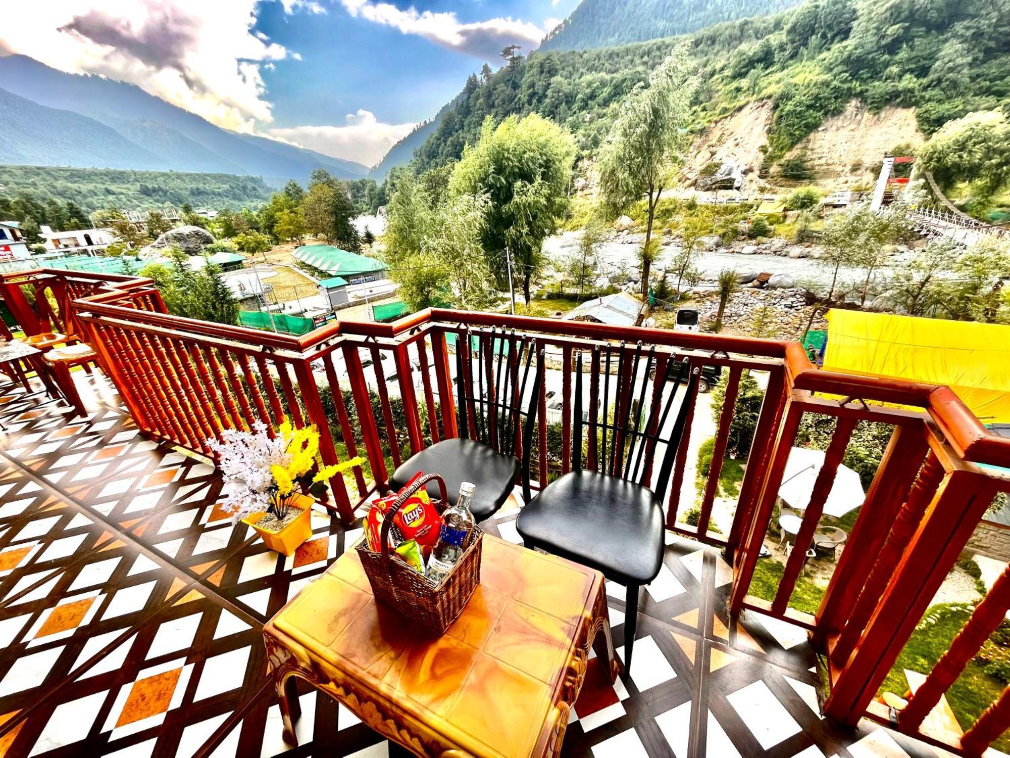 Himalayan Riverside Resort, Manali Manāli Exterior foto