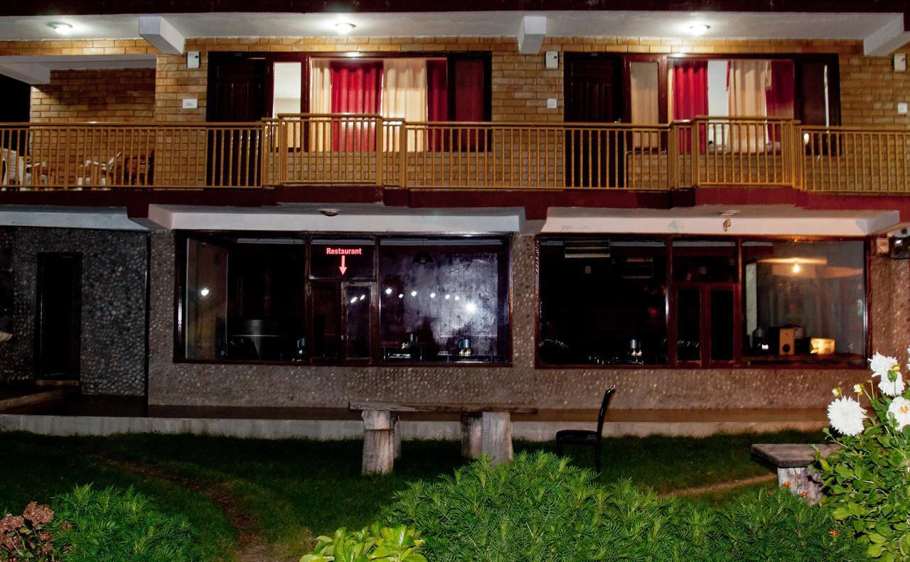 Himalayan Riverside Resort, Manali Manāli Exterior foto
